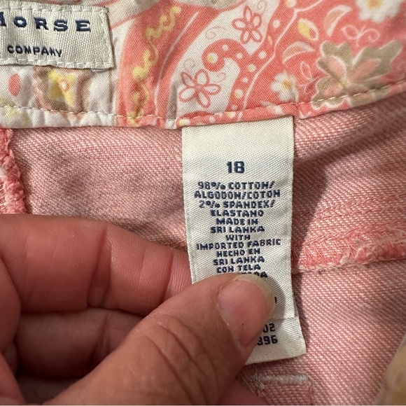 Crazy Horse women's size 18 pink jean shorts waist 19", hips 24" - Picture 4 of 4